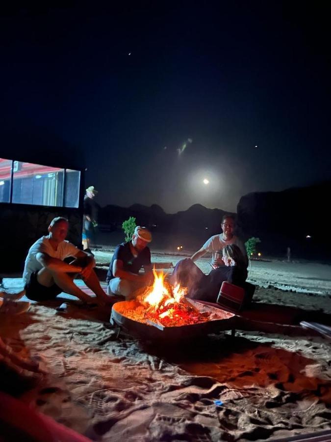 Hotel Oryx Camp Wadi Rum Esterno foto