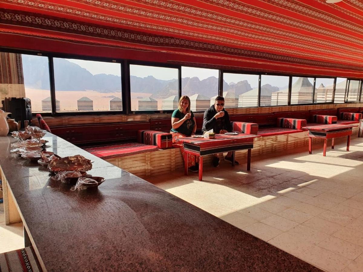 Hotel Oryx Camp Wadi Rum Esterno foto